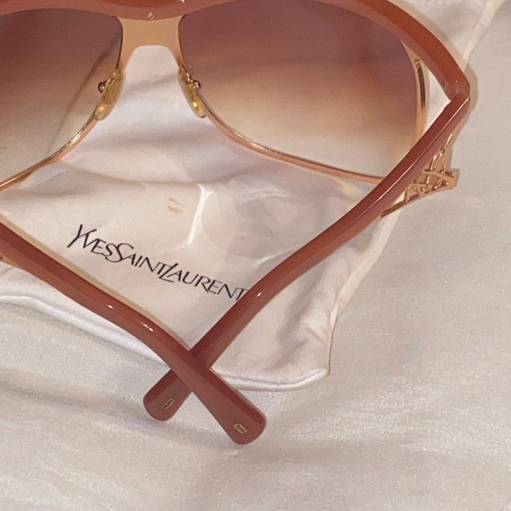 YSL sunglasses used but in mint condition for used glasses - Picture 8 of 11